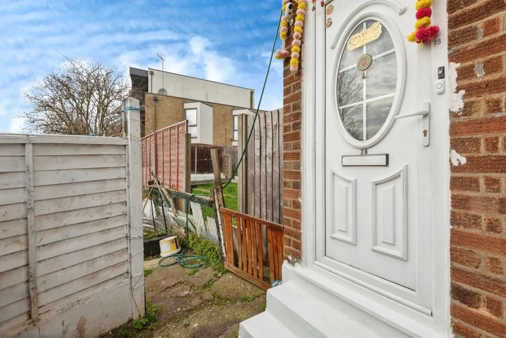 Wembley, Middlesex, HA0 1JG - Online Auctions