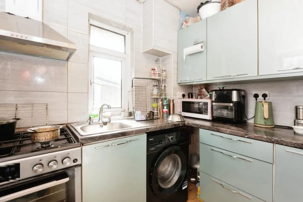 Wembley, Middlesex, HA0 1JG - Online Auctions