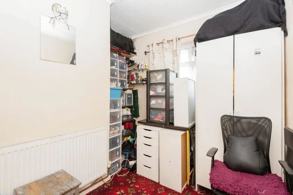 Wembley, Middlesex, HA0 1JG - Online Auctions