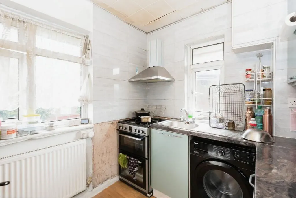 Wembley, Middlesex, HA0 1JG - Online Auctions
