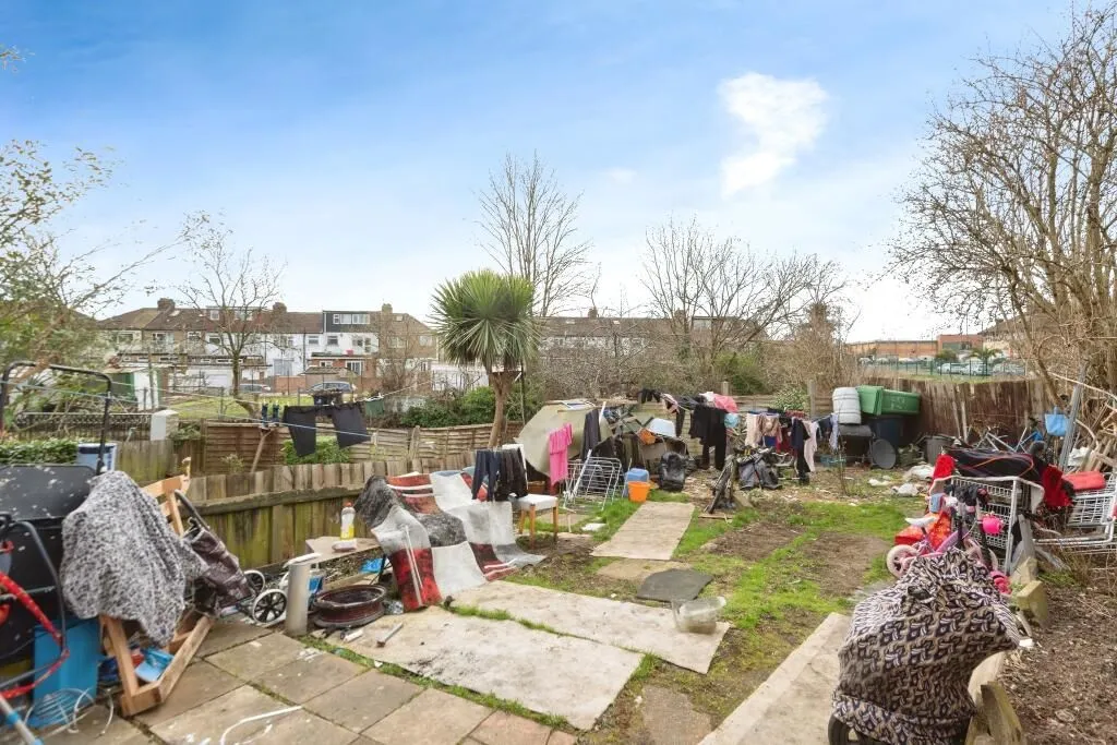 Wembley, Middlesex, HA0 1JG - Online Auctions