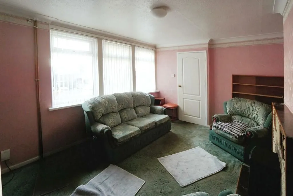 Dudley, West Midlands, DY2 0AW - Online Properties