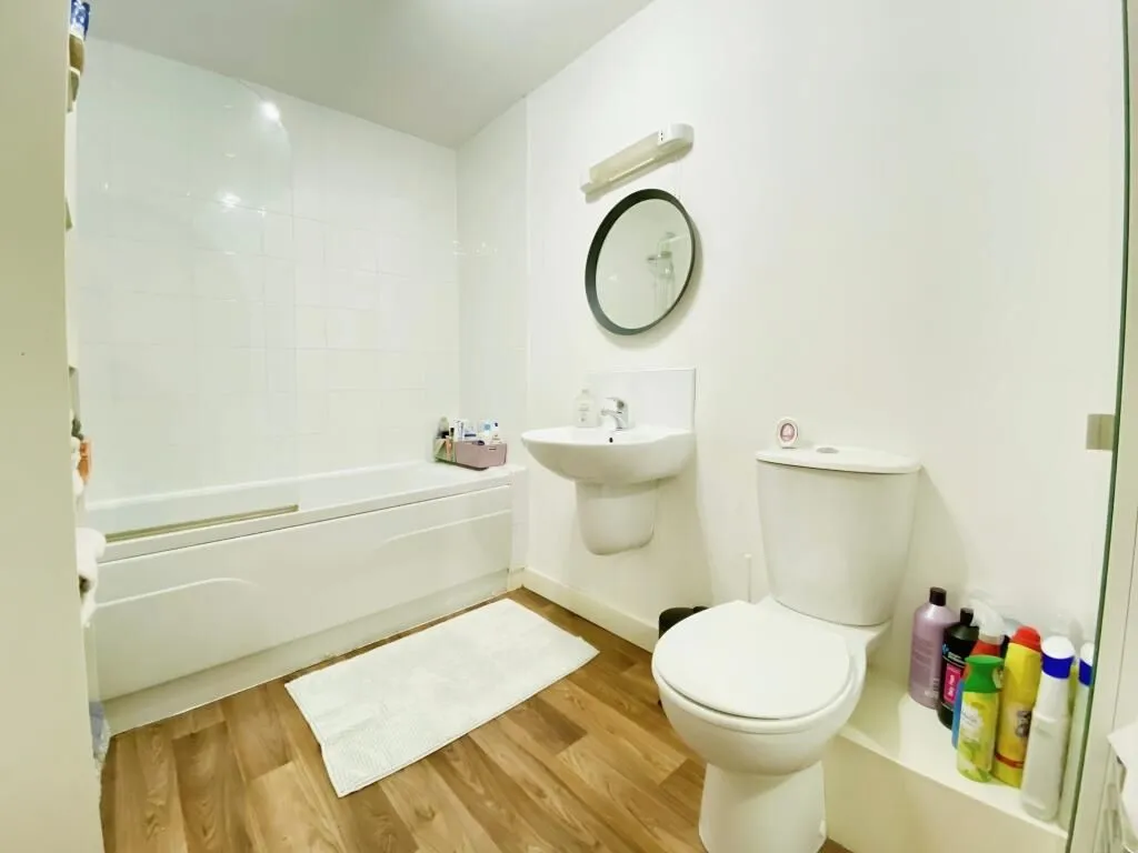 22 Loom Street, Manchester, Lancashire, M4 6AN - Online Properties