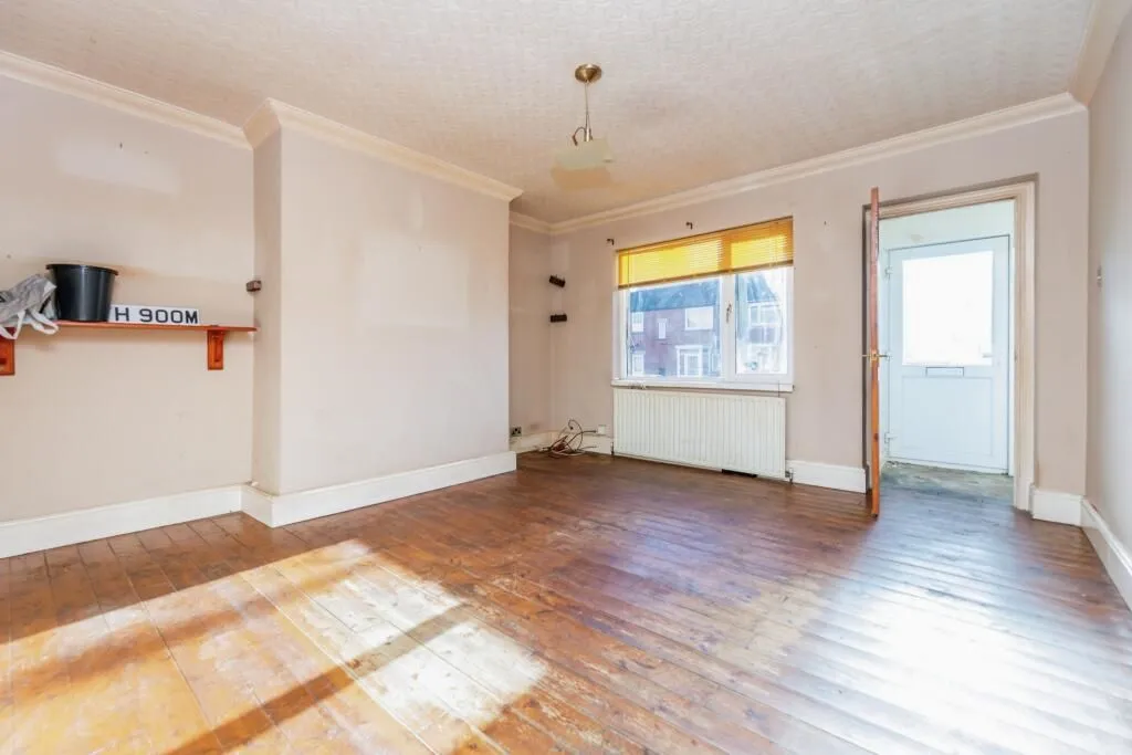 SHEFFIELD, South Yorkshire, S35 1TY - Online Auctions