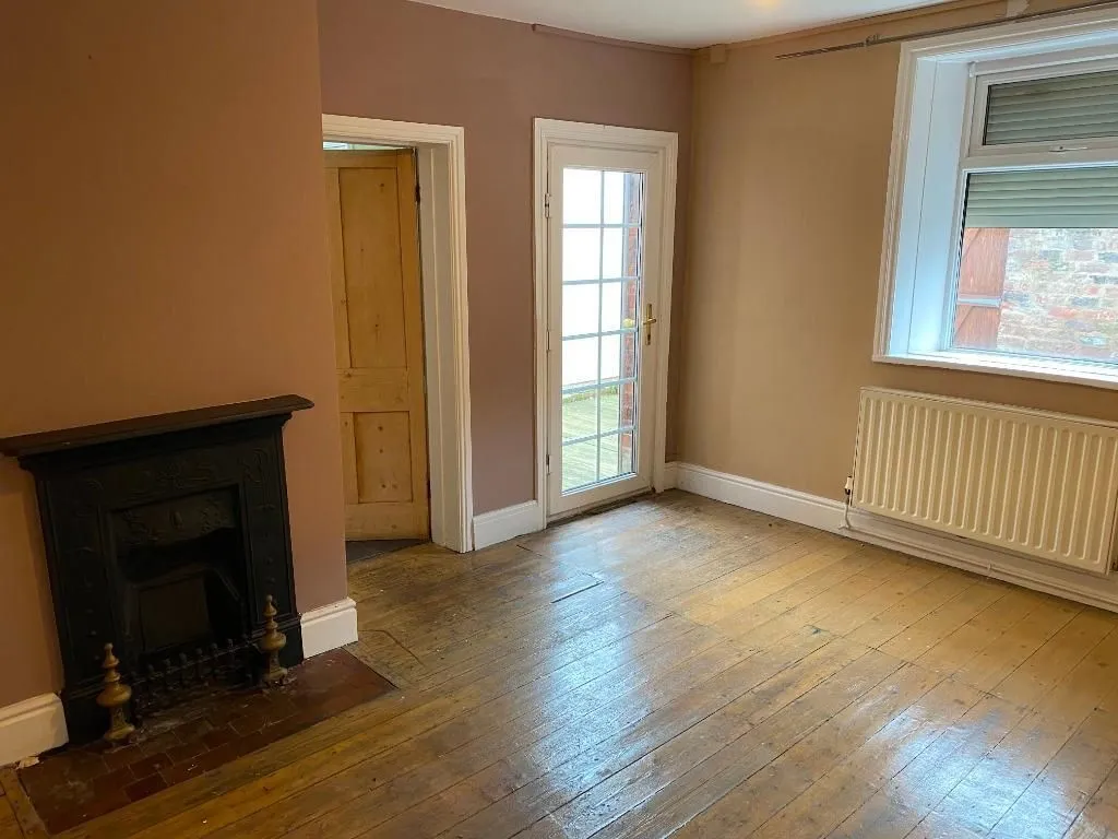 Liverpool, Merseyside, L12 5HR - Online Auctions