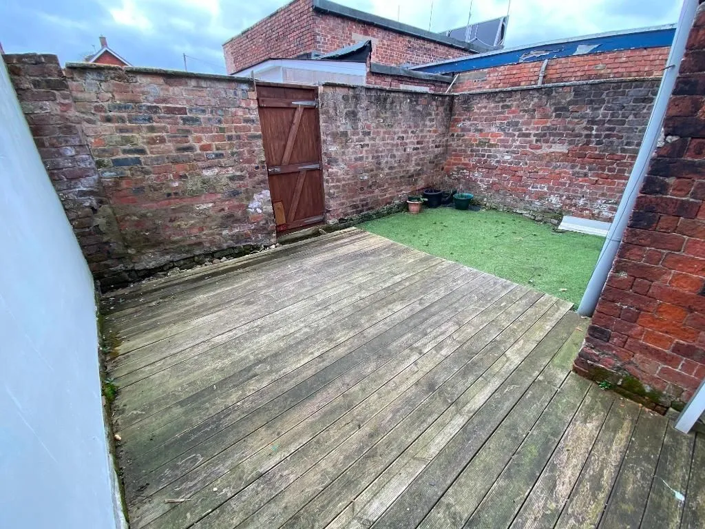 Liverpool, Merseyside, L12 5HR - Online Auctions