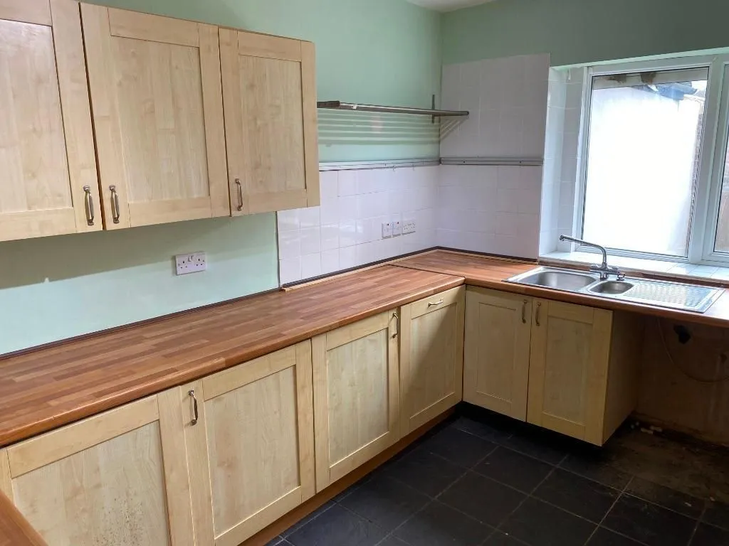 Liverpool, Merseyside, L12 5HR - Online Auctions