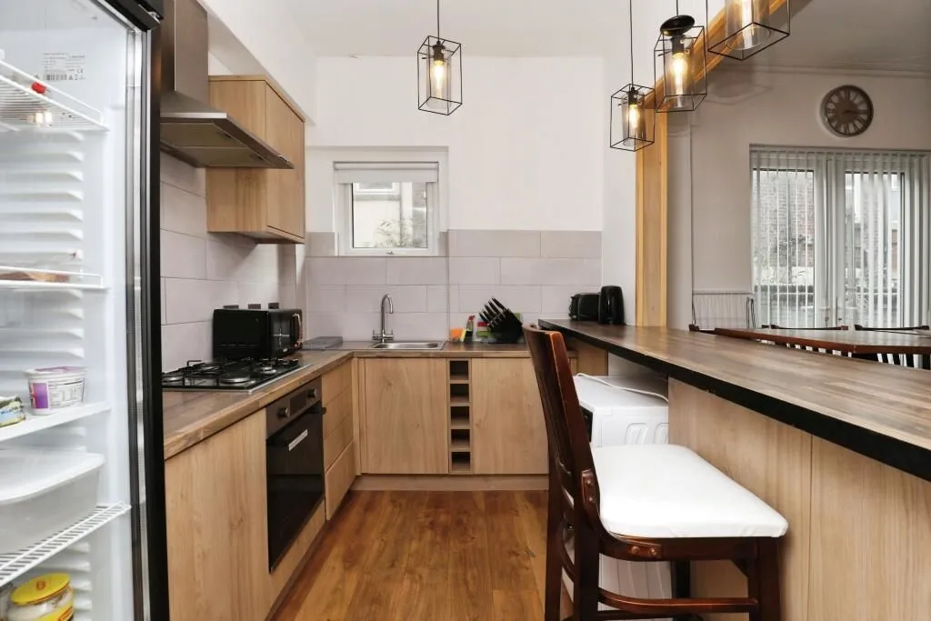 Liverpool, Merseyside, L4 0TT - Online Auctions