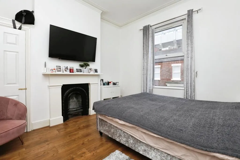 Liverpool, Merseyside, L4 0TT - Online Auctions
