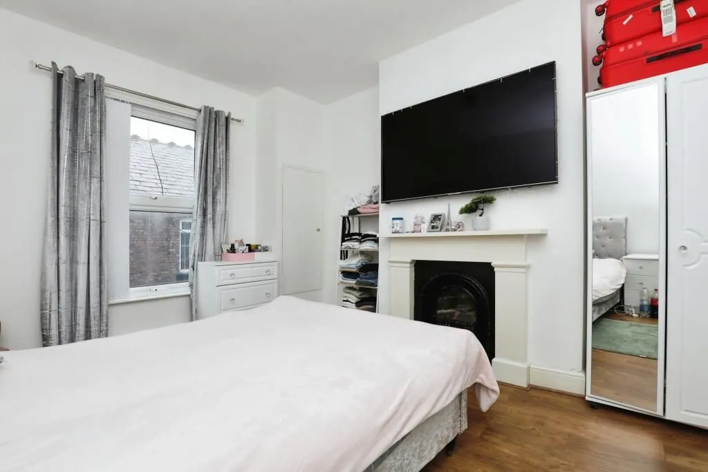Liverpool, Merseyside, L4 0TT - Online Auctions