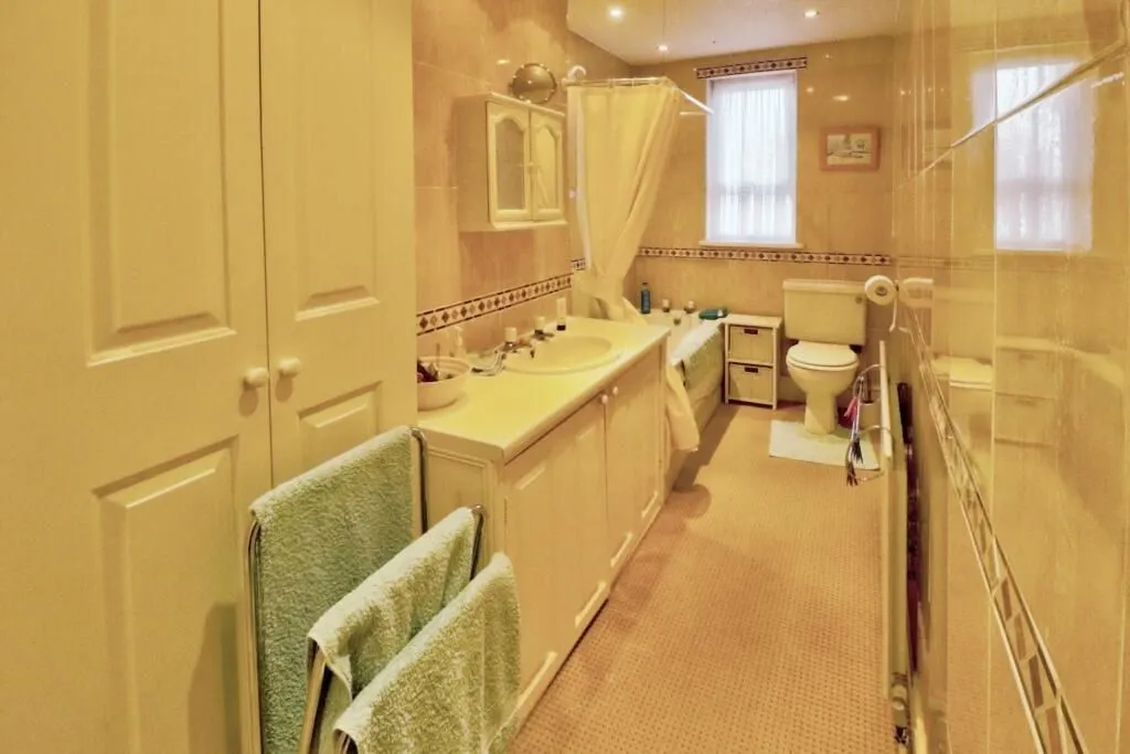 Rawmarsh, Rotherham, South Yorkshire, S62 5QQ - Online Properties