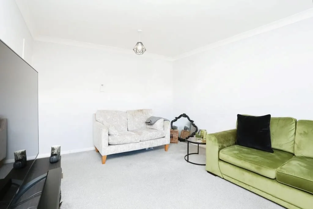 Sidcup, Kent, DA14 6AN - Online Auctions