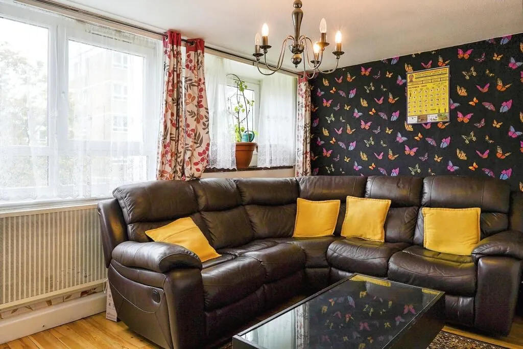 Badric Court, 5 Yelverton Road, London, SW11 3SW - Online Auctions