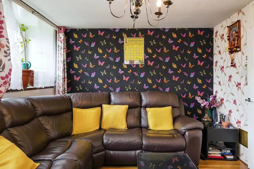Badric Court, 5 Yelverton Road, London, SW11 3SW - Online Auctions