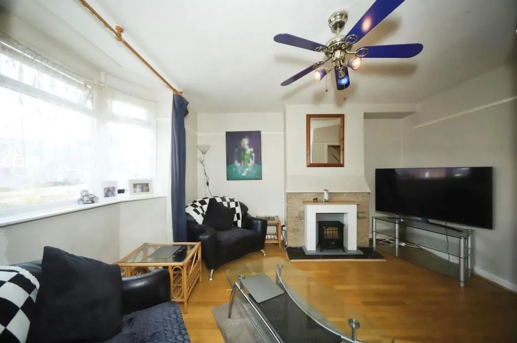 Taunton, Somerset, TA1 2DG - Online Auctions