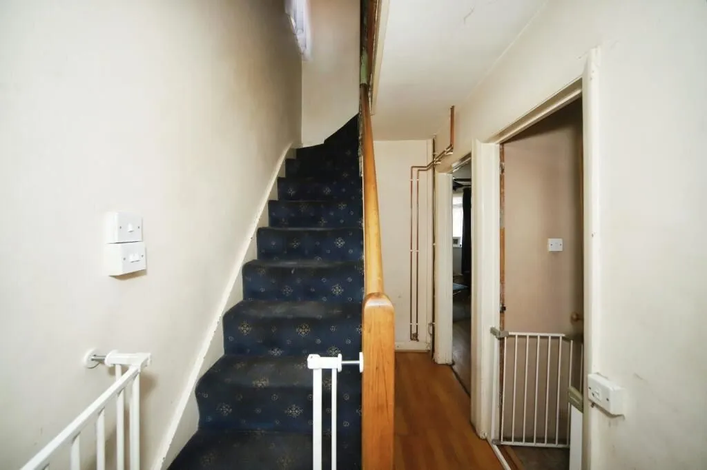 Taunton, Somerset, TA1 2DG - Online Auctions