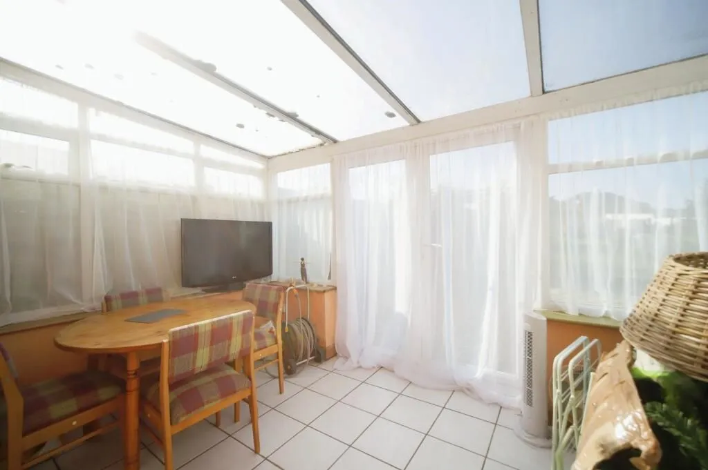 Taunton, Somerset, TA1 2DG - Online Auctions