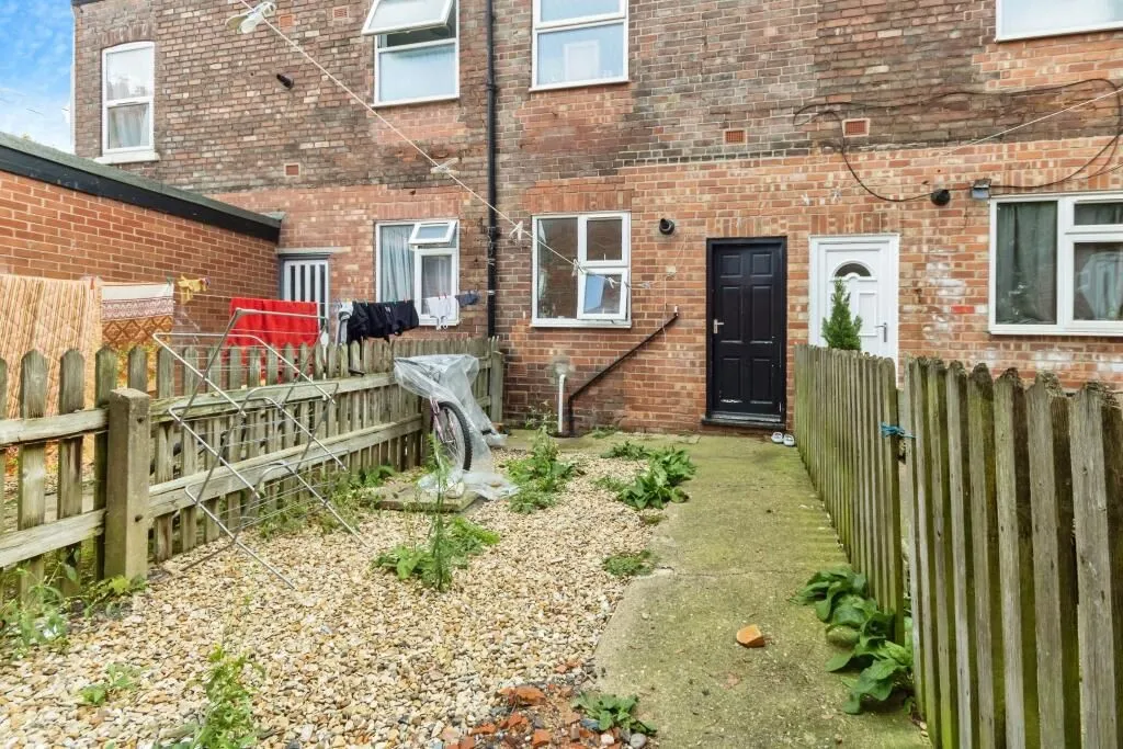 Nottingham, Nottinghamshire, NG7 5AA - Online Auctions
