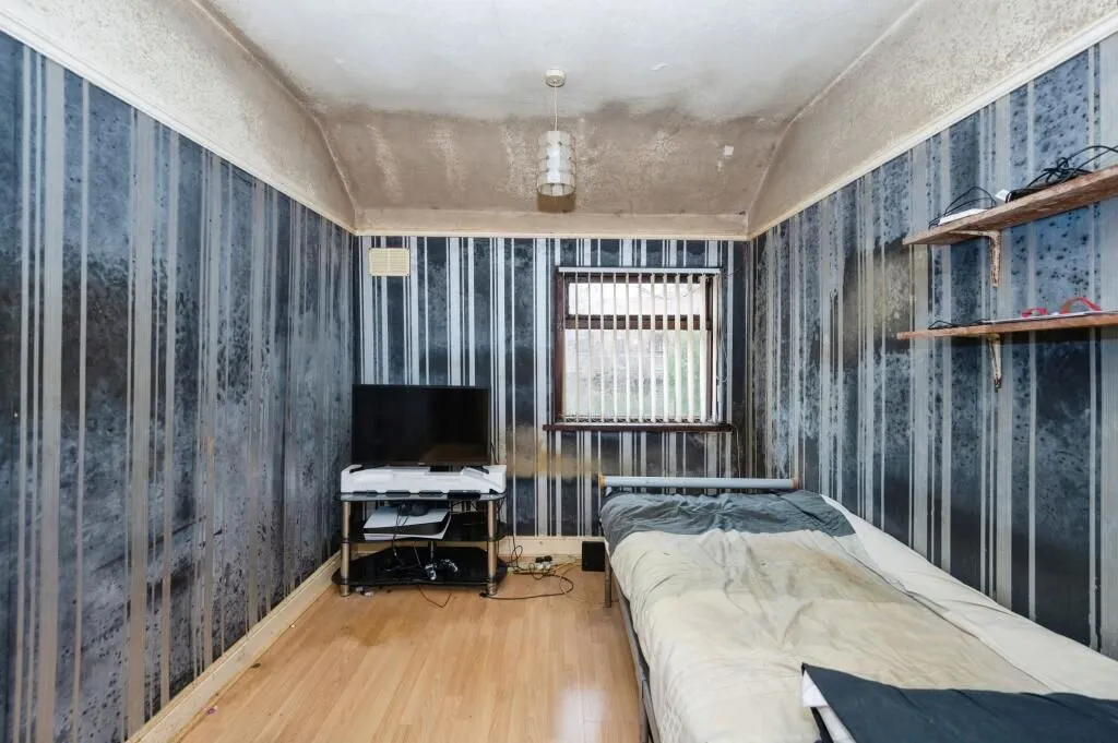St. Helens, Merseyside, WA9 4HL - Online Auctions