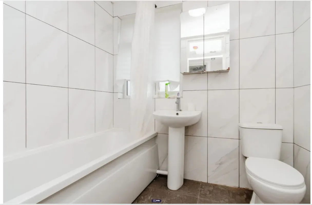 Wolverhampton, West Midlands, WV4 4NN - Online Auctions