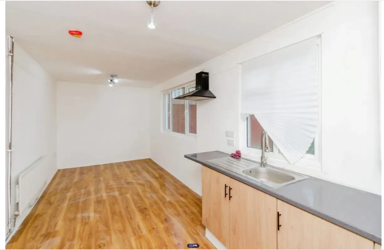 Wolverhampton, West Midlands, WV4 4NN - Online Auctions