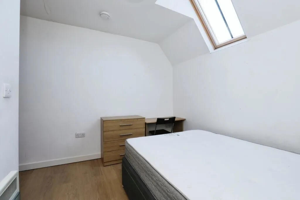 Flat 11 Heritage Hall, 200 Crookes Valley Road, Sheffield, Sheffield, S10 1BA - Online Auctions