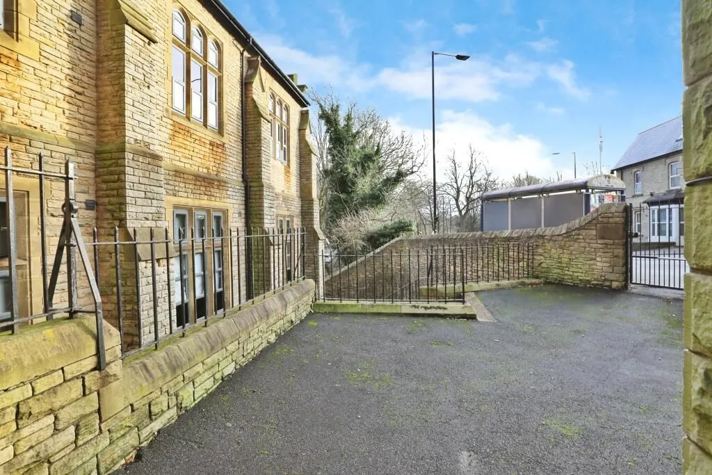 Flat 11 Heritage Hall, 200 Crookes Valley Road, Sheffield, Sheffield, S10 1BA - Online Auctions