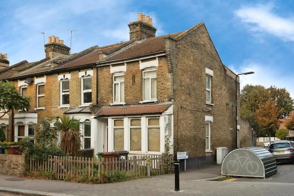London, E11 3NN - Online Properties