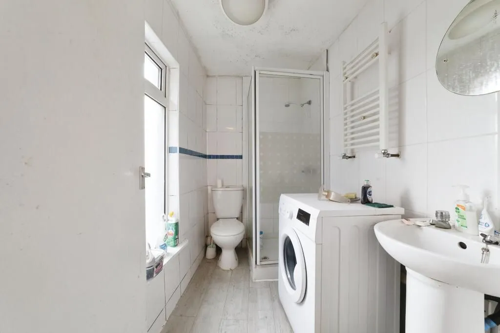 London, E11 3NN - Online Properties