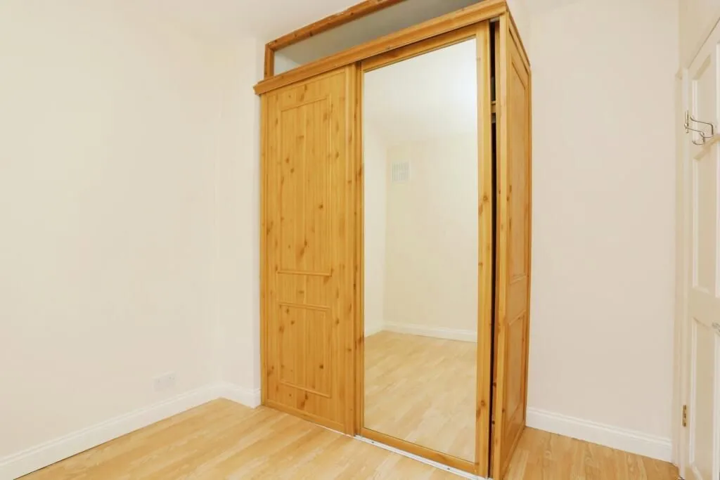Bromley, Kent, BR1 4RZ - Online Properties
