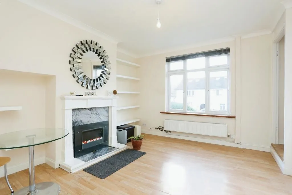 Bromley, Kent, BR1 4RZ - Online Properties