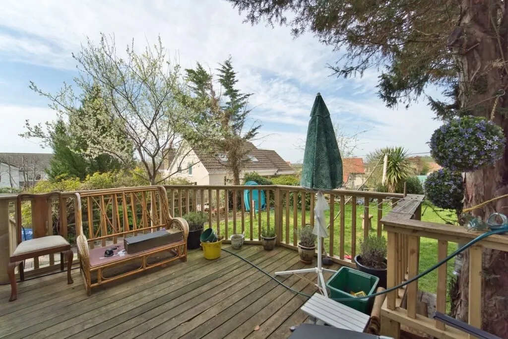 Shiplate Road, Bleadon, Weston-Super-Mare, Avon, BS24 0NG - Online Auctions