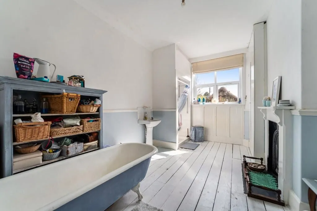 Shiplate Road, Bleadon, Weston-Super-Mare, Avon, BS24 0NG - Online Auctions