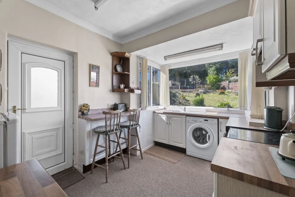 Rotherham, South Yorkshire, S65 3BZ - Online Properties