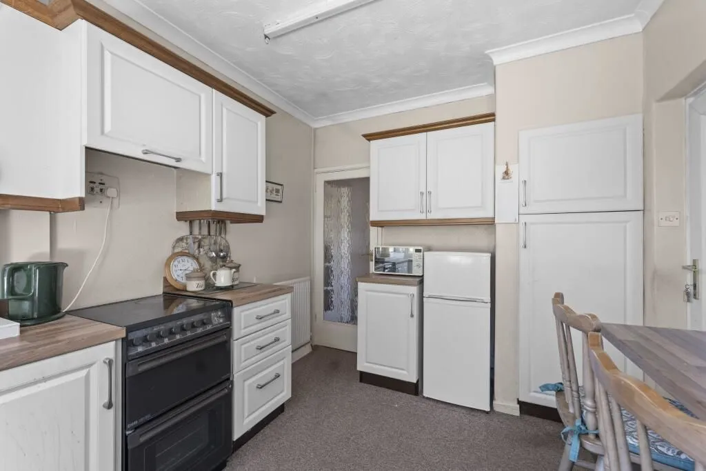 Rotherham, South Yorkshire, S65 3BZ - Online Properties
