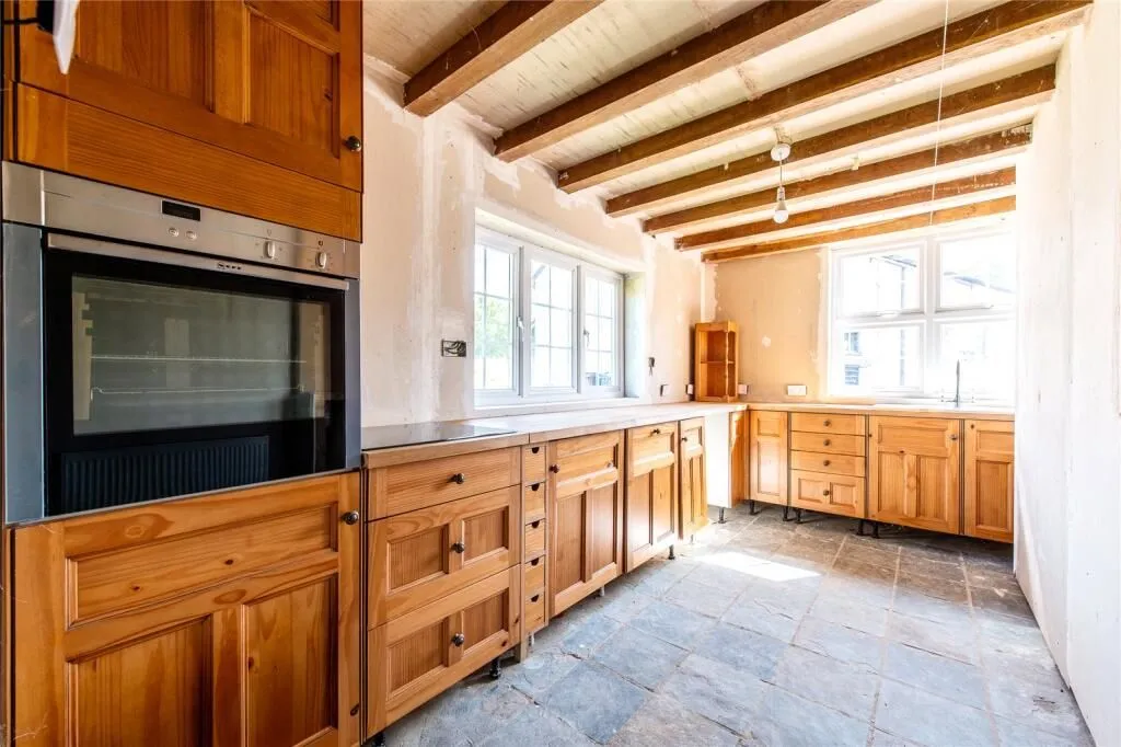 Eastwood Road, Ulcombe, Maidstone, Kent, ME17 1ET - Online Auctions
