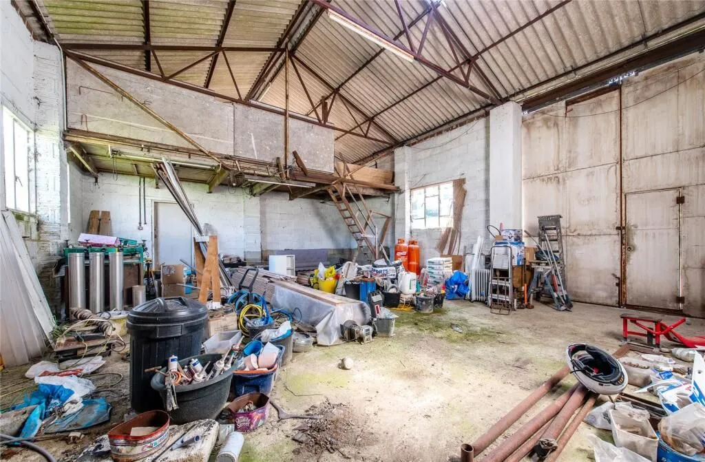 Eastwood Road, Ulcombe, Maidstone, Kent, ME17 1ET - Online Auctions