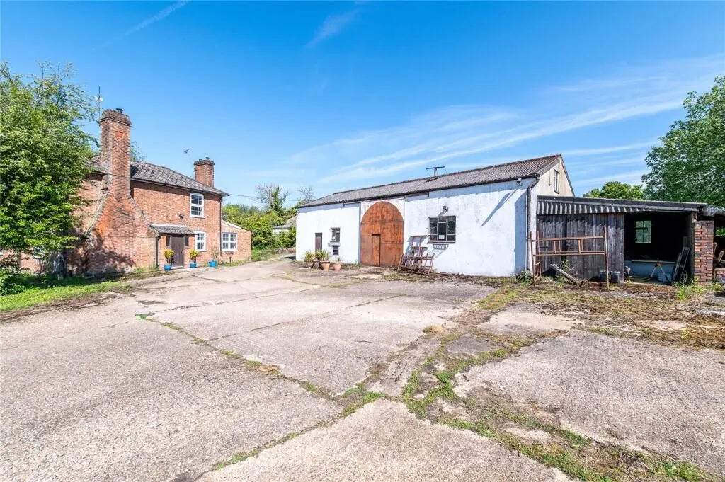 Eastwood Road, Ulcombe, Maidstone, Kent, ME17 1ET - Online Auctions