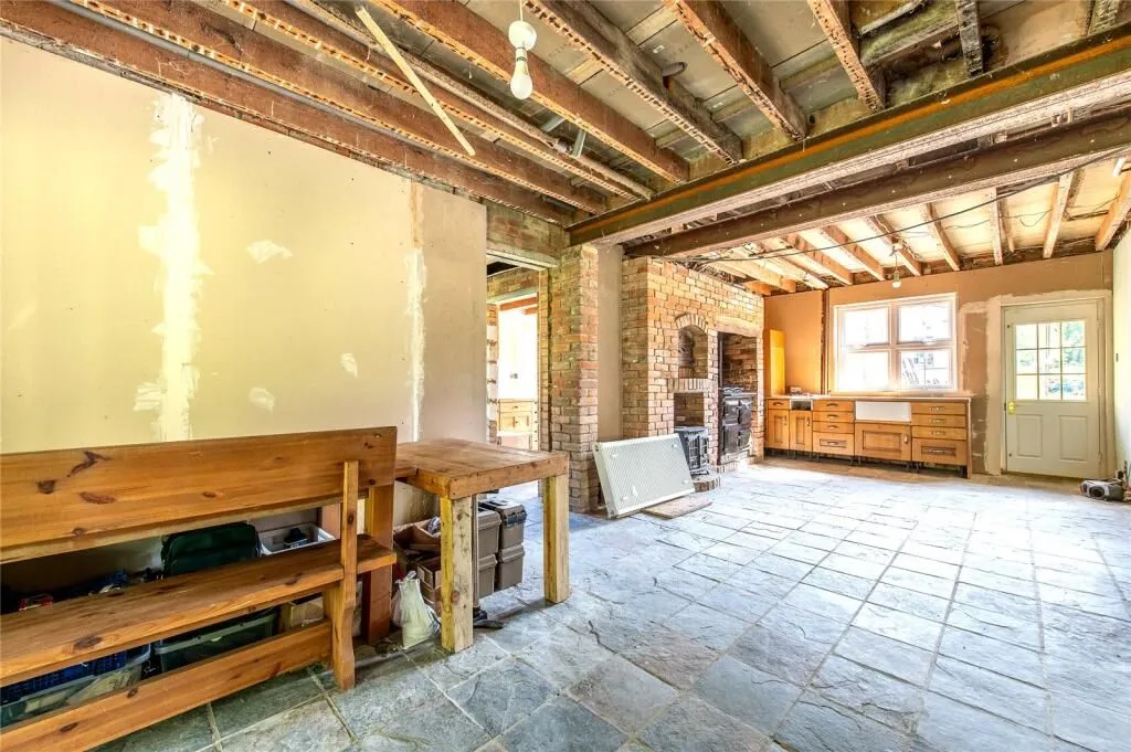 Eastwood Road, Ulcombe, Maidstone, Kent, ME17 1ET - Online Auctions