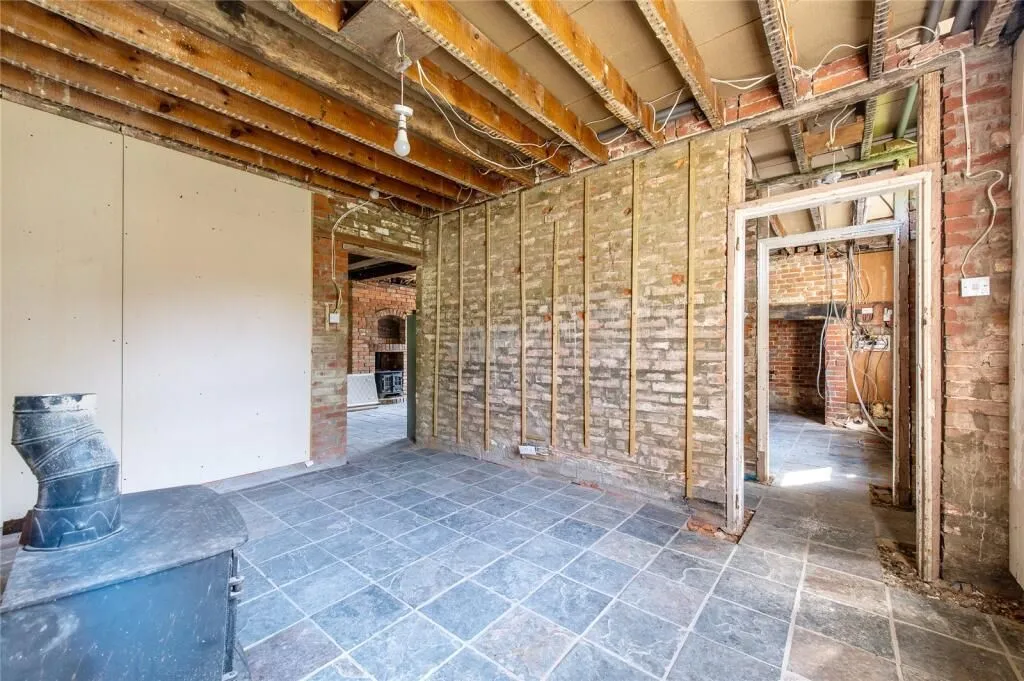 Eastwood Road, Ulcombe, Maidstone, Kent, ME17 1ET - Online Auctions