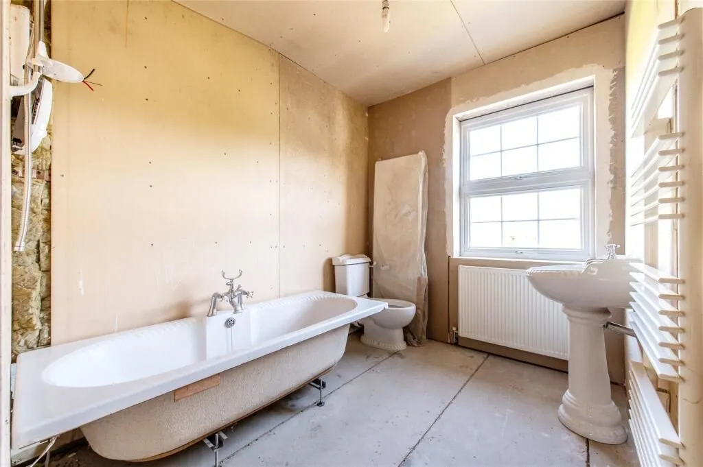 Eastwood Road, Ulcombe, Maidstone, Kent, ME17 1ET - Online Auctions