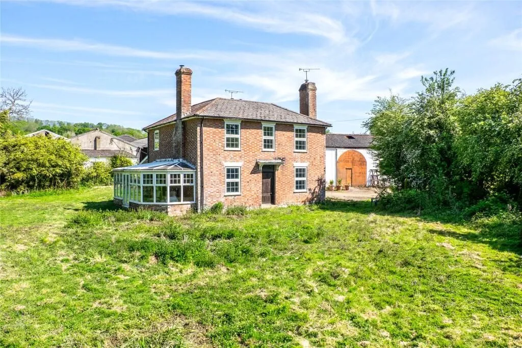 Eastwood Road, Ulcombe, Maidstone, Kent, ME17 1ET - Online Auctions
