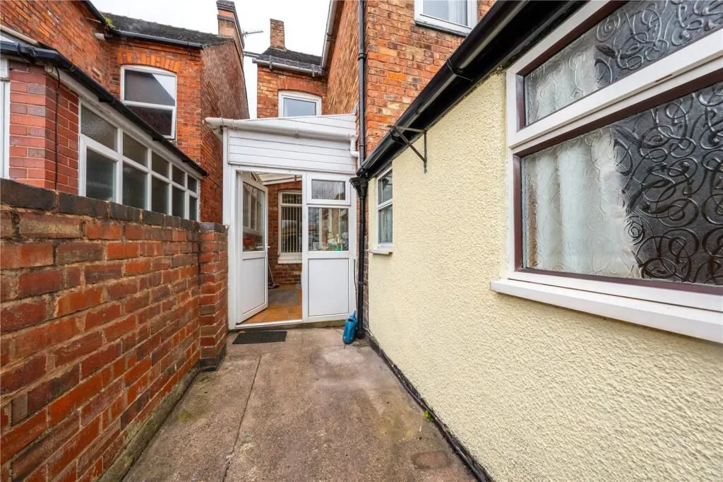 Tamworth, Staffordshire, B79 7QP - Online Auctions