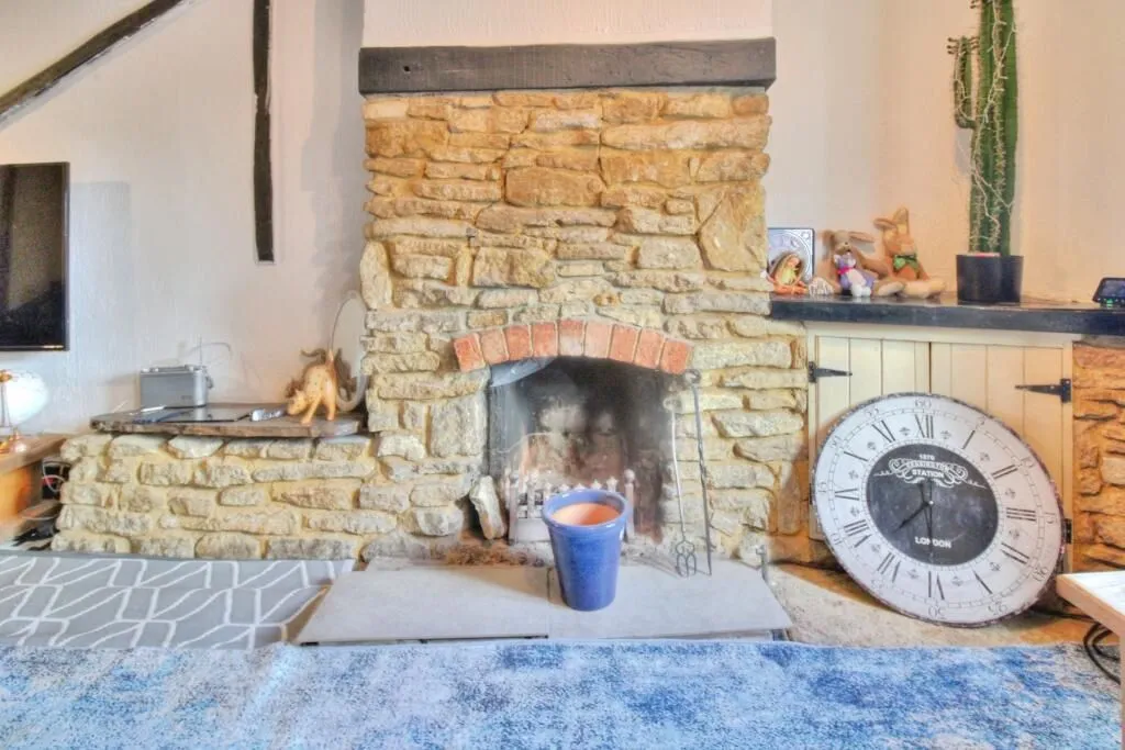 Newport Pagnell, Buckinghamshire, MK16 0EE - Online Properties
