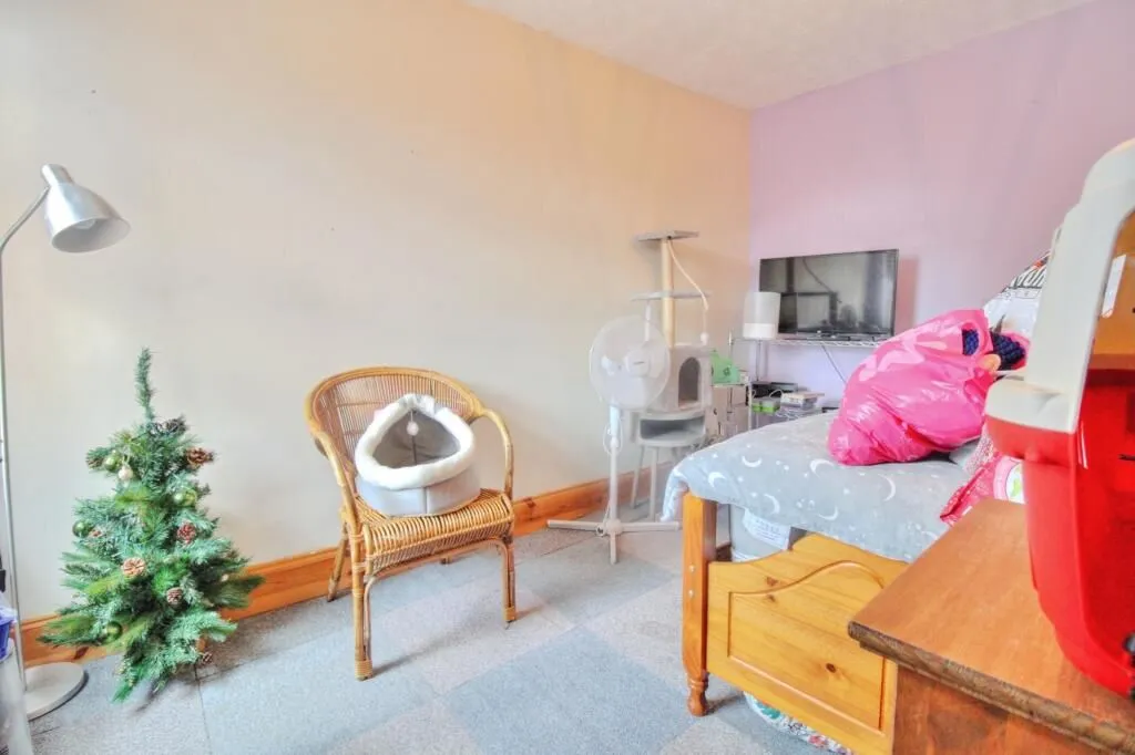 Newport Pagnell, Buckinghamshire, MK16 0EE - Online Properties