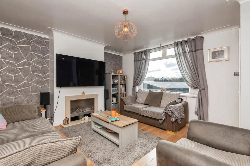 Leeds, West Yorkshire, LS12 4AR - Online Auctions