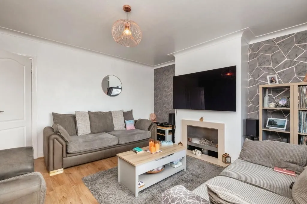 Leeds, West Yorkshire, LS12 4AR - Online Auctions