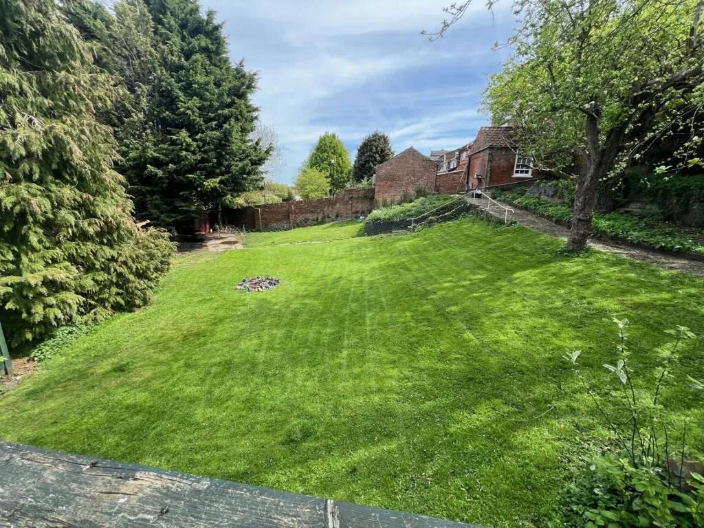 Louth, Lincolnshire, LN11 9BT - Online Properties