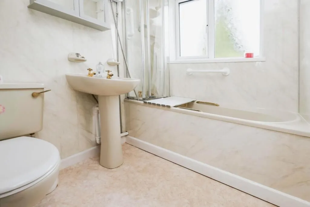 Birmingham, West Midlands, B44 9HB - Online Auctions