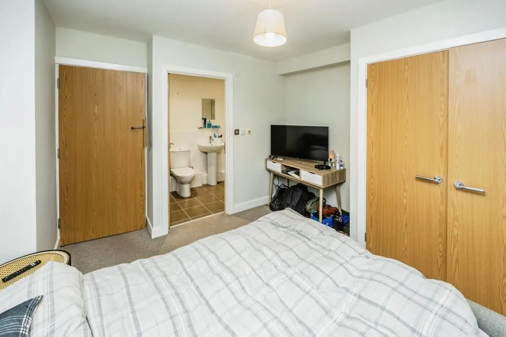 Claremount Road, Halifax, West Yorkshire, HX3 6LJ - Online Properties